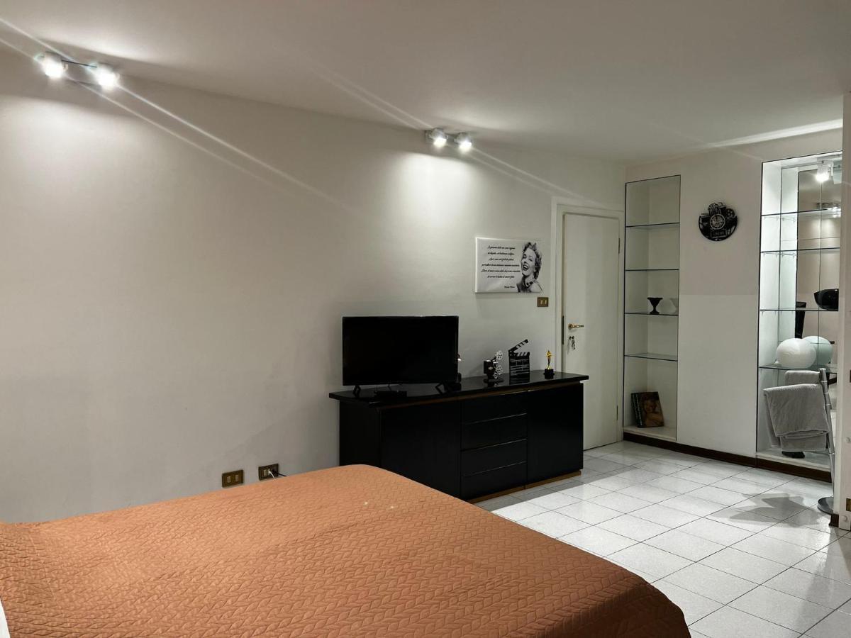 Vie D'Acqua Piccola Venezia - Oberdan City Center โบโลญญา ภายนอก รูปภาพ